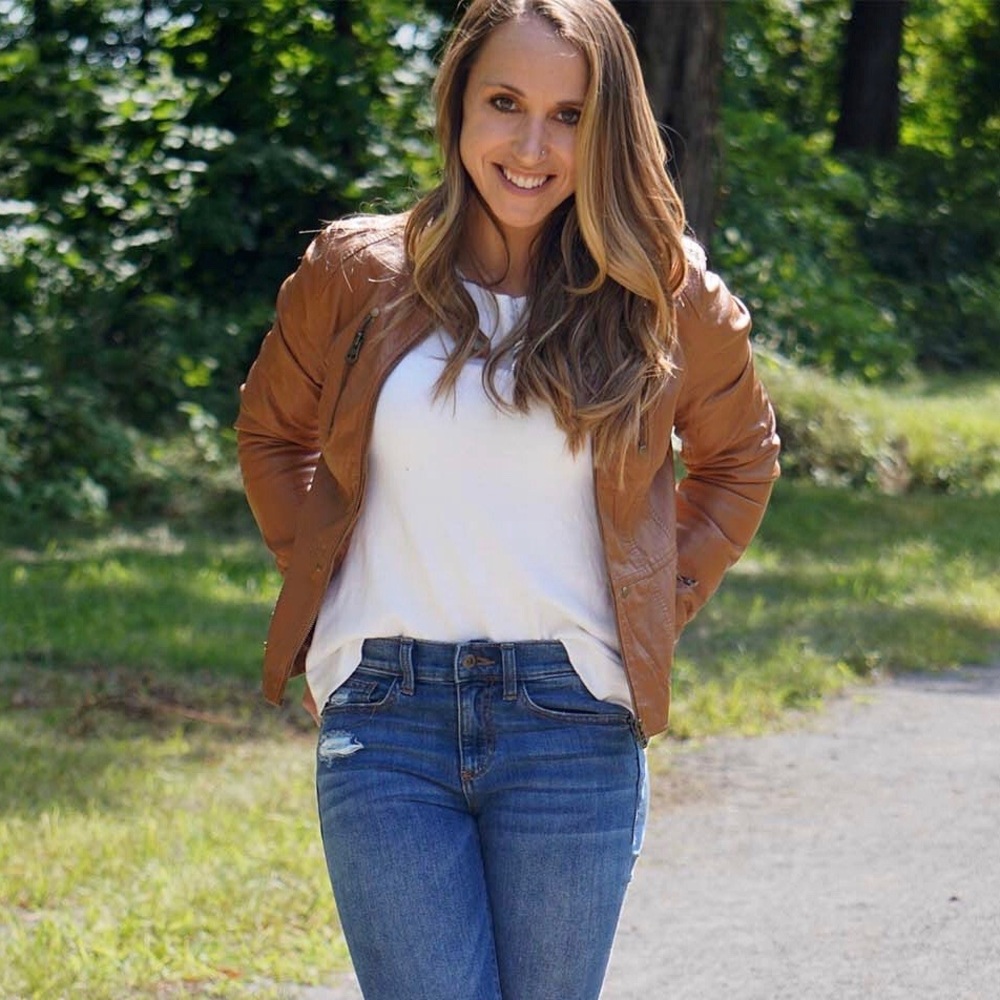 Meet your Posher, Caroline